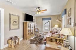 The Cowboy House - Rustic charm