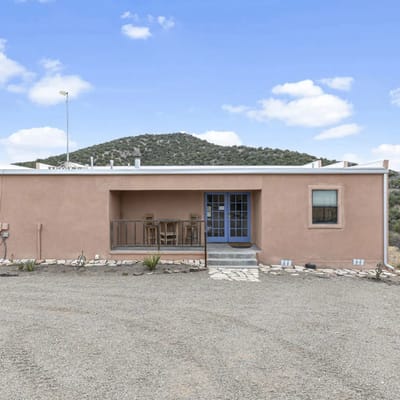 Casa del Norte - Secluded Home in Del Norte Mtns